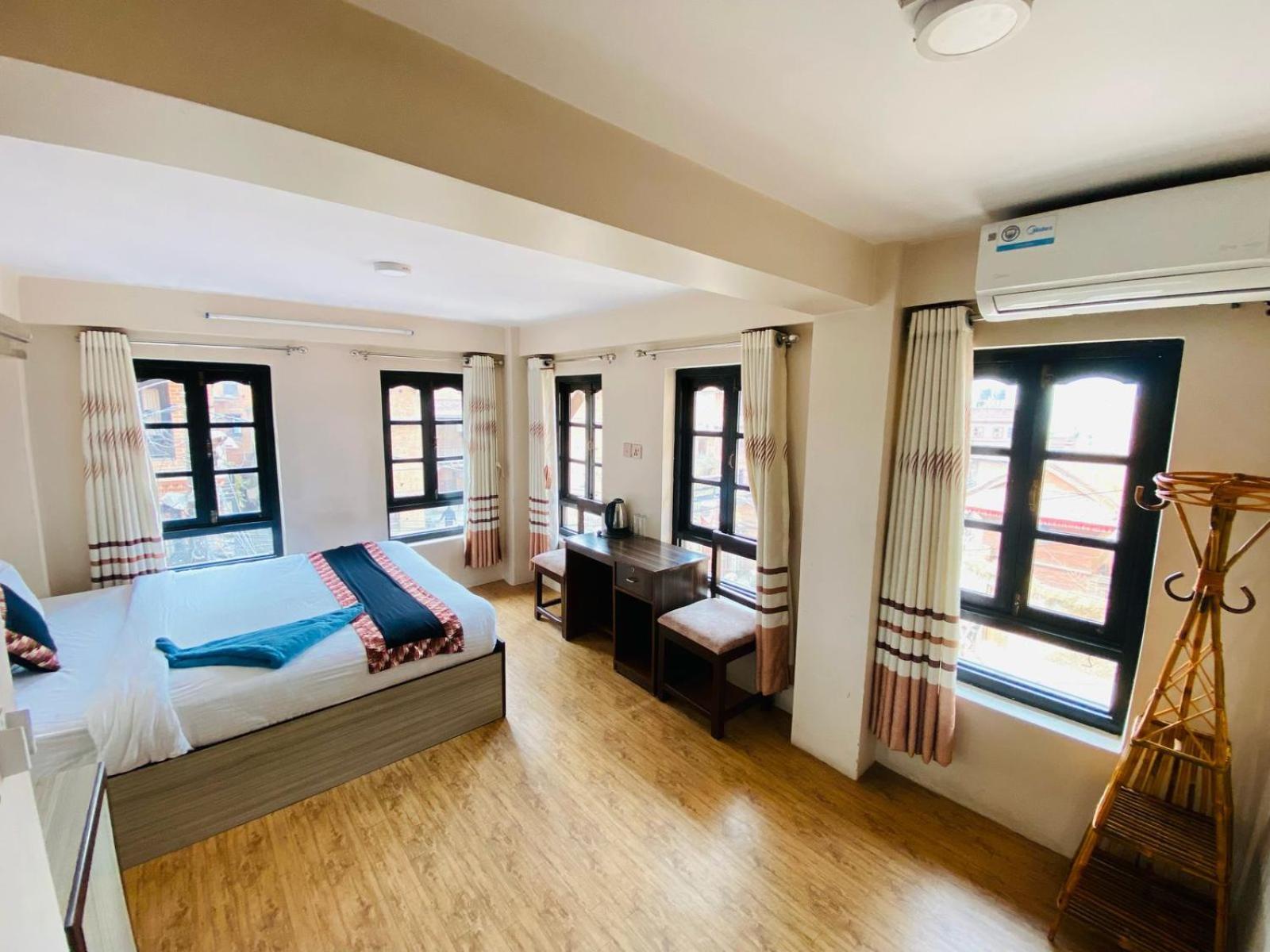 Hotel Durbar Side Bhatgoan Zewnętrze zdjęcie